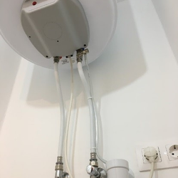 mosókonyha felújtás: bojler felszerelése